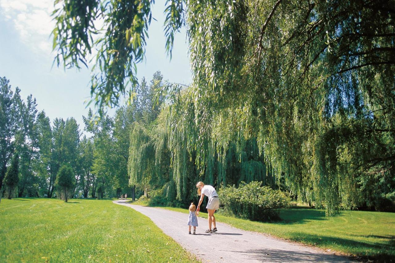 Hôtels Gouverneur Montréal - Île Charron Boucherville Esterno foto